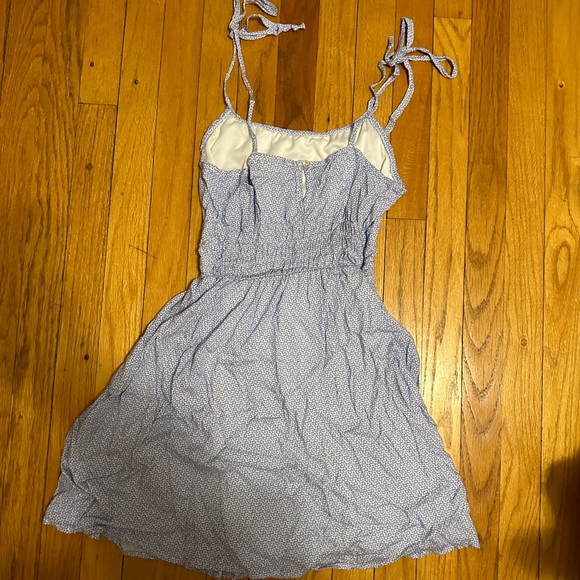 Altar’d state dress - Picture 2 of 3